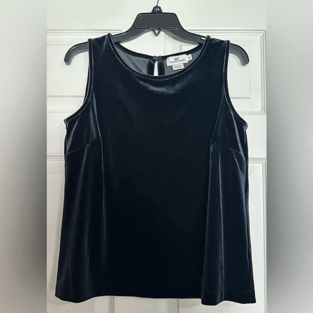 Vineyard Vines Velvet tank - Size Small‎